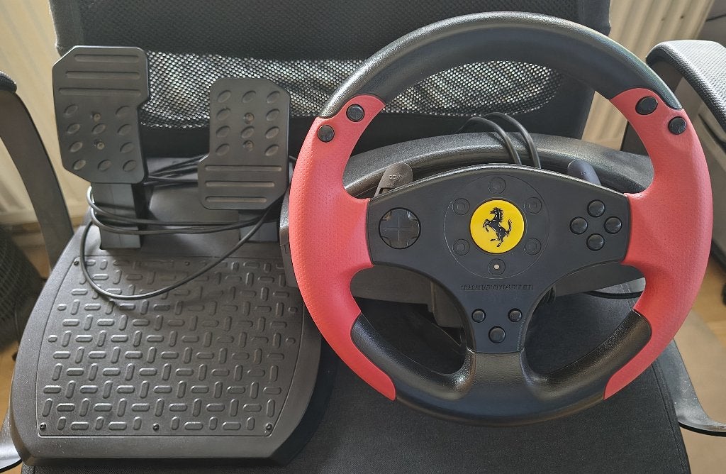 Thrustmaster Ferrari Racing Wheel Red Legend Edition, Computers en Software, Joysticks, Gebruikt, Ophalen
