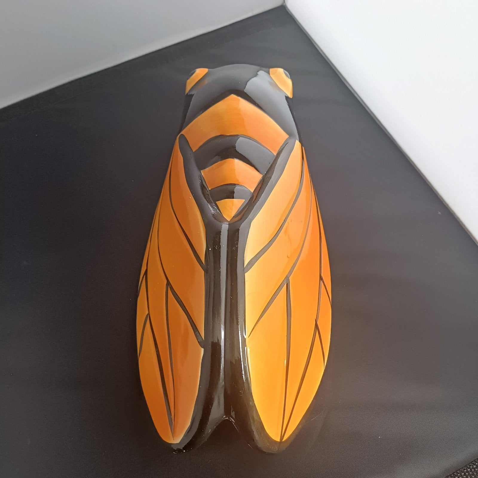 Decoratieve Cicade Wanddecoratie - Oranje en Zwart, Ophalen of Verzenden