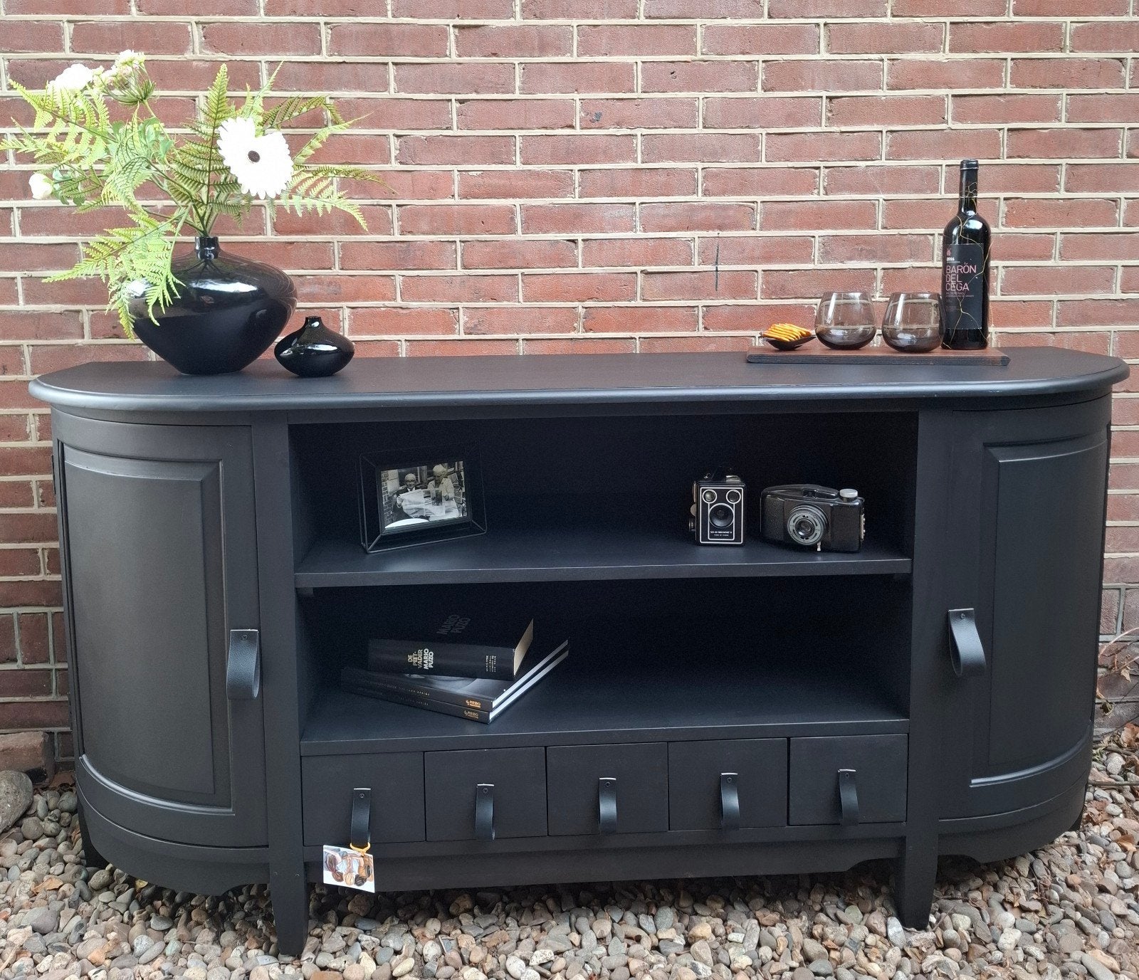 half rond mat zwart dressoir, Ophalen of Verzenden, Zo goed als nieuw