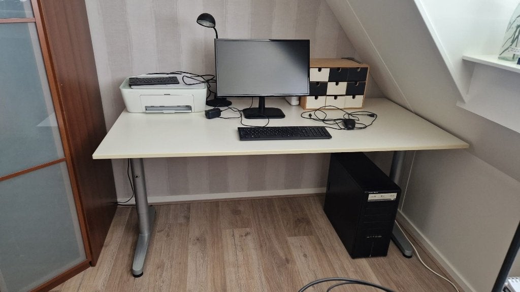 bureau, Ophalen, 160 cm, Gebruikt, In hoogte verstelbaar