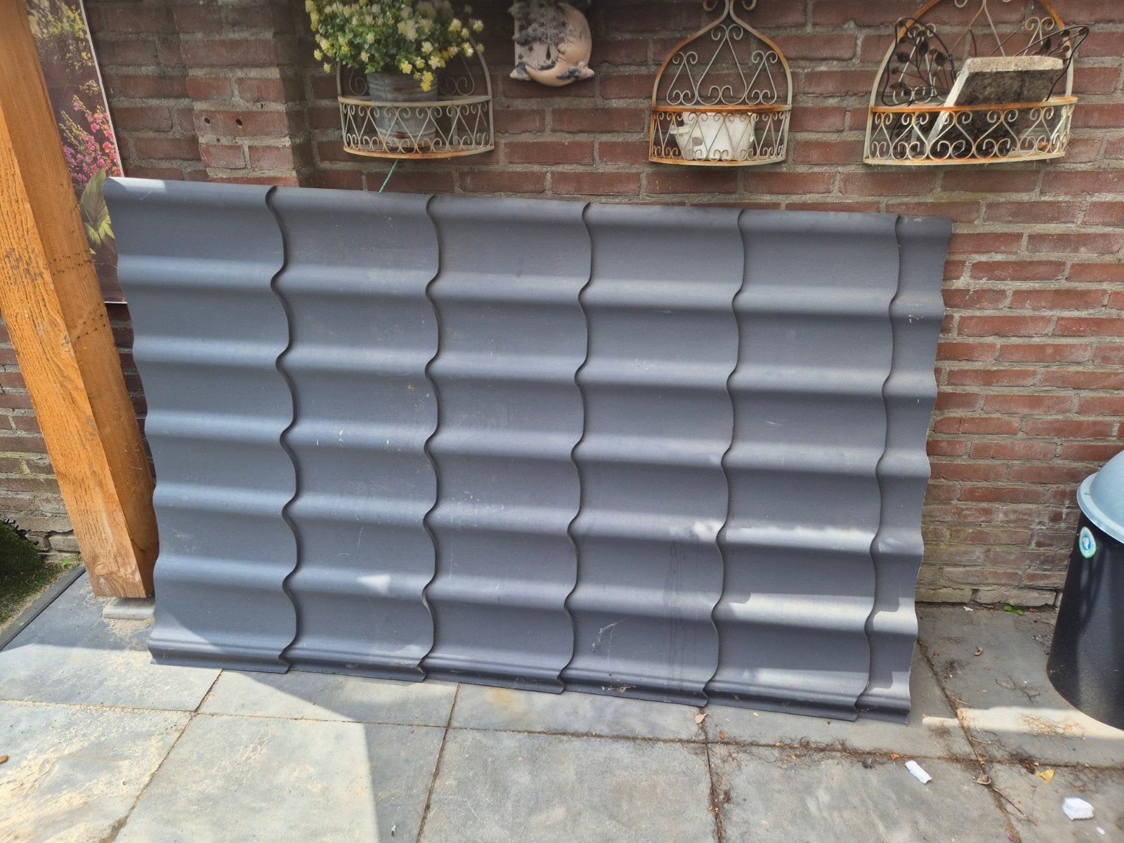 Zwarte dakpanplaat, zo goed als nieuw, Ophalen of Verzenden, Zo goed als nieuw, Zwart, Minder dan 5 m²