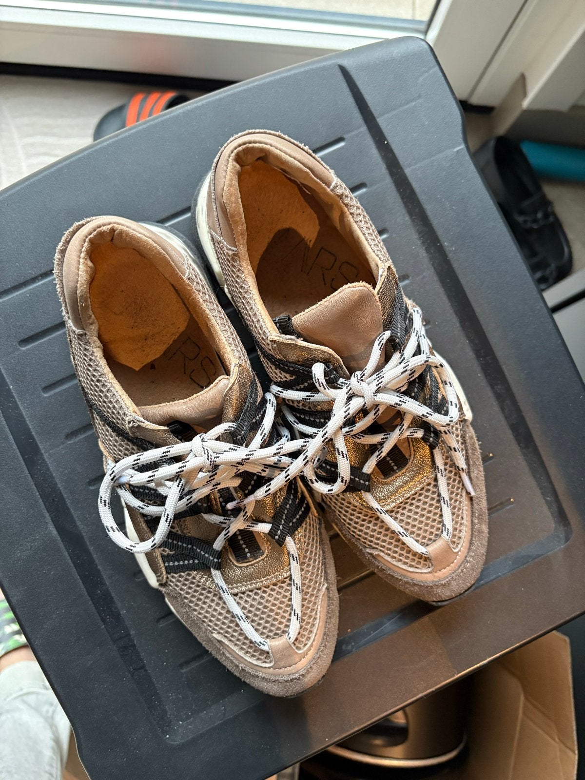 Dwrs sneakers maat 39, Ophalen of Verzenden, Gedragen, Bruin, Sneakers of Gympen