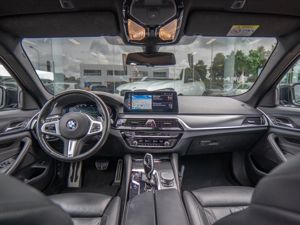 BMW 5-serie 530i High Executive | BTW | Elc trekhaak | Deale, Automaat, Achterwielaandrijving, Gebruikt, Euro 6