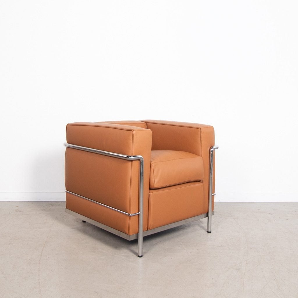 Cassina LC2 Fauteuil Cognac Leer, Huis en Inrichting, Niet ingevuld, Minder dan 75 cm, Niet ingevuld, 75 tot 100 cm