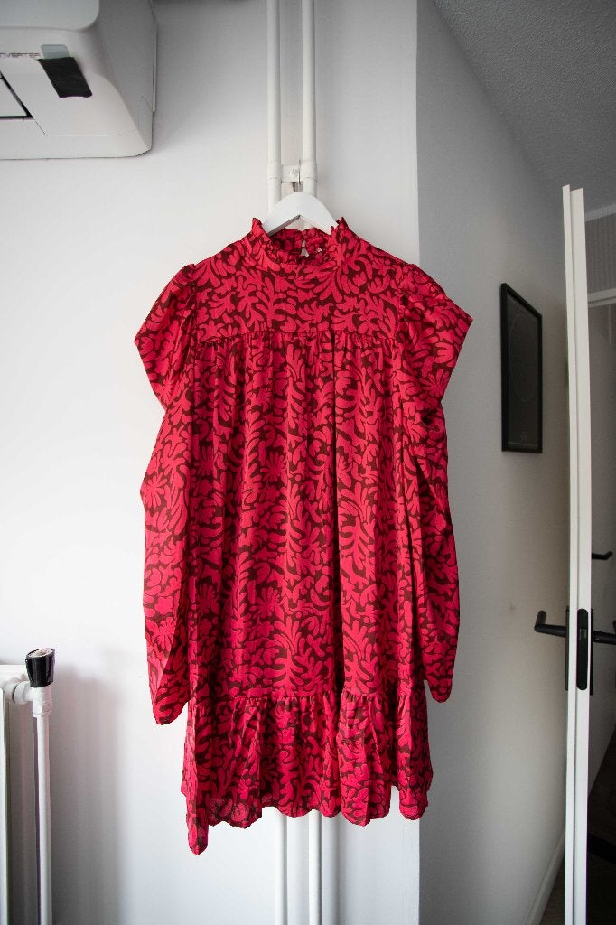 Roze jurk met patroon Studio Amaya maat M, Maat 38/40 (M), Studio Amaya, Ophalen of Verzenden, Zo goed als nieuw