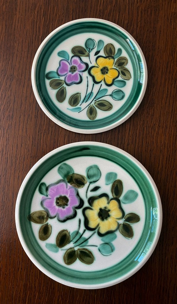 Vintage set van 2 sierlijke borden, Ø16,5 en Ø20,5 cm, Antiek en Kunst, Antiek | Servies los, Ophalen of Verzenden