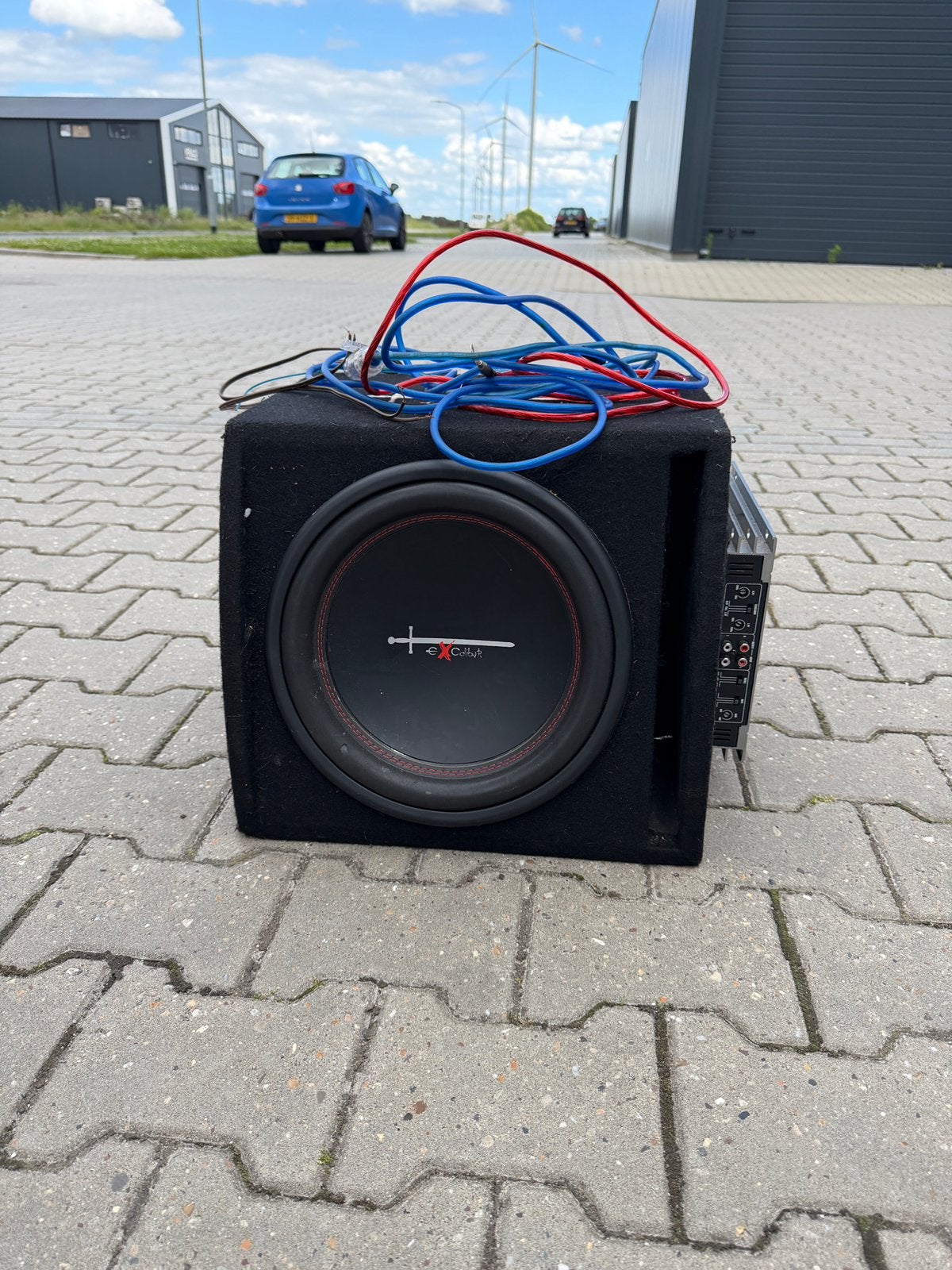 Excalibur 1000 watt subwoofer inclusief versterker, Auto diversen, Ophalen of Verzenden, Zo goed als nieuw