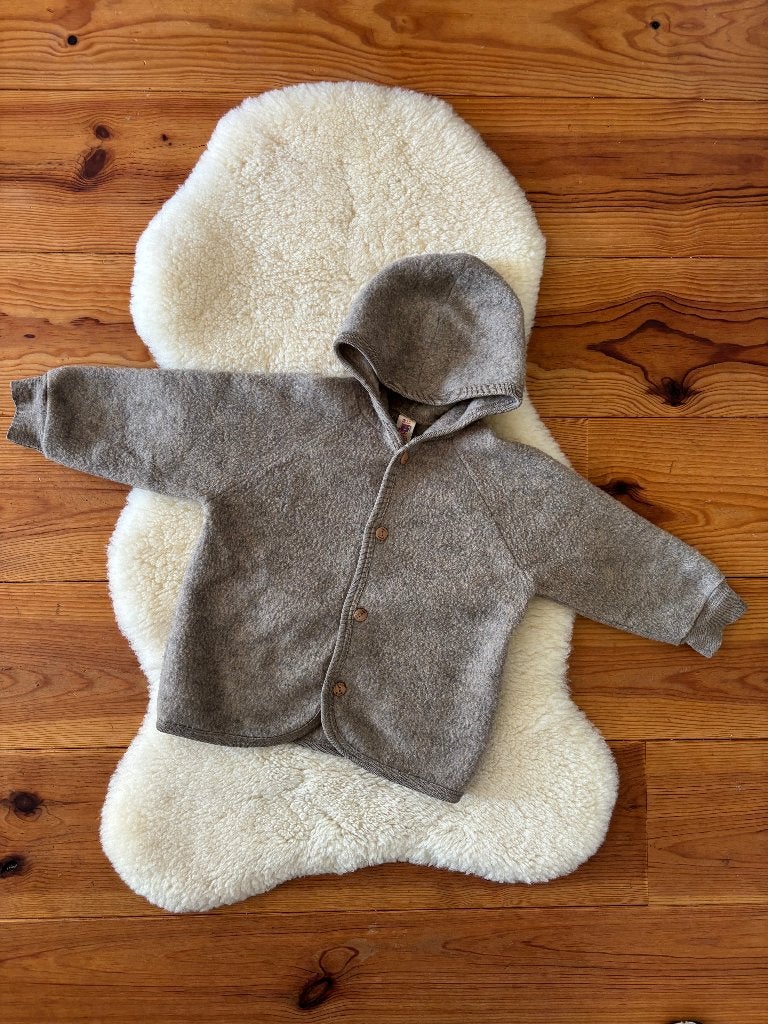 Jasje Engel wolfleece walnut 98/104, Kinderen en Baby's, Gebruikt, Jongen of Meisje, Engel, Ophalen of Verzenden