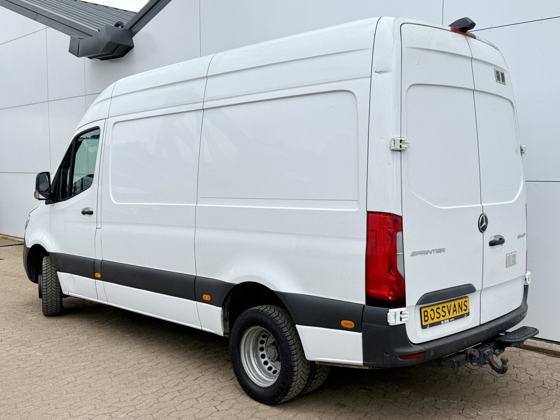 Mercedes-Benz Sprinter 516 2.2 CDI L2H2 Dubbellucht 10-Inch, Auto's, Bestelauto's, 13 km/l, Gebruikt, Zwart, 4 cilinders