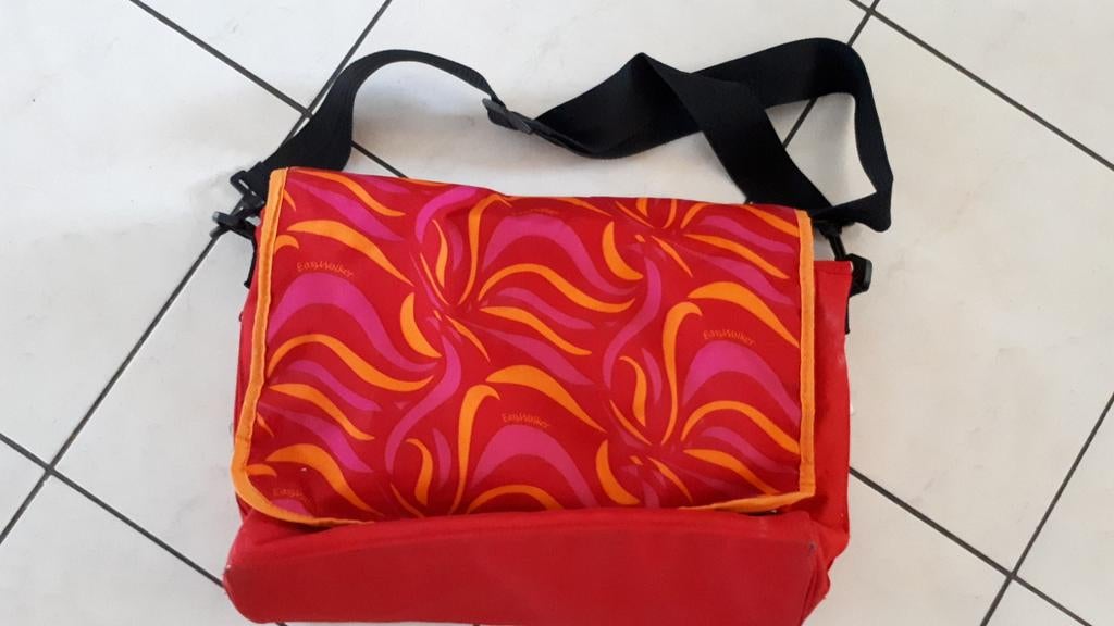 Nette Easy Walker luiertas met verschoningsmatje, Kinderen en Baby's, Luiertassen, Zo goed als nieuw, Schoudertas, Ophalen of Verzenden
