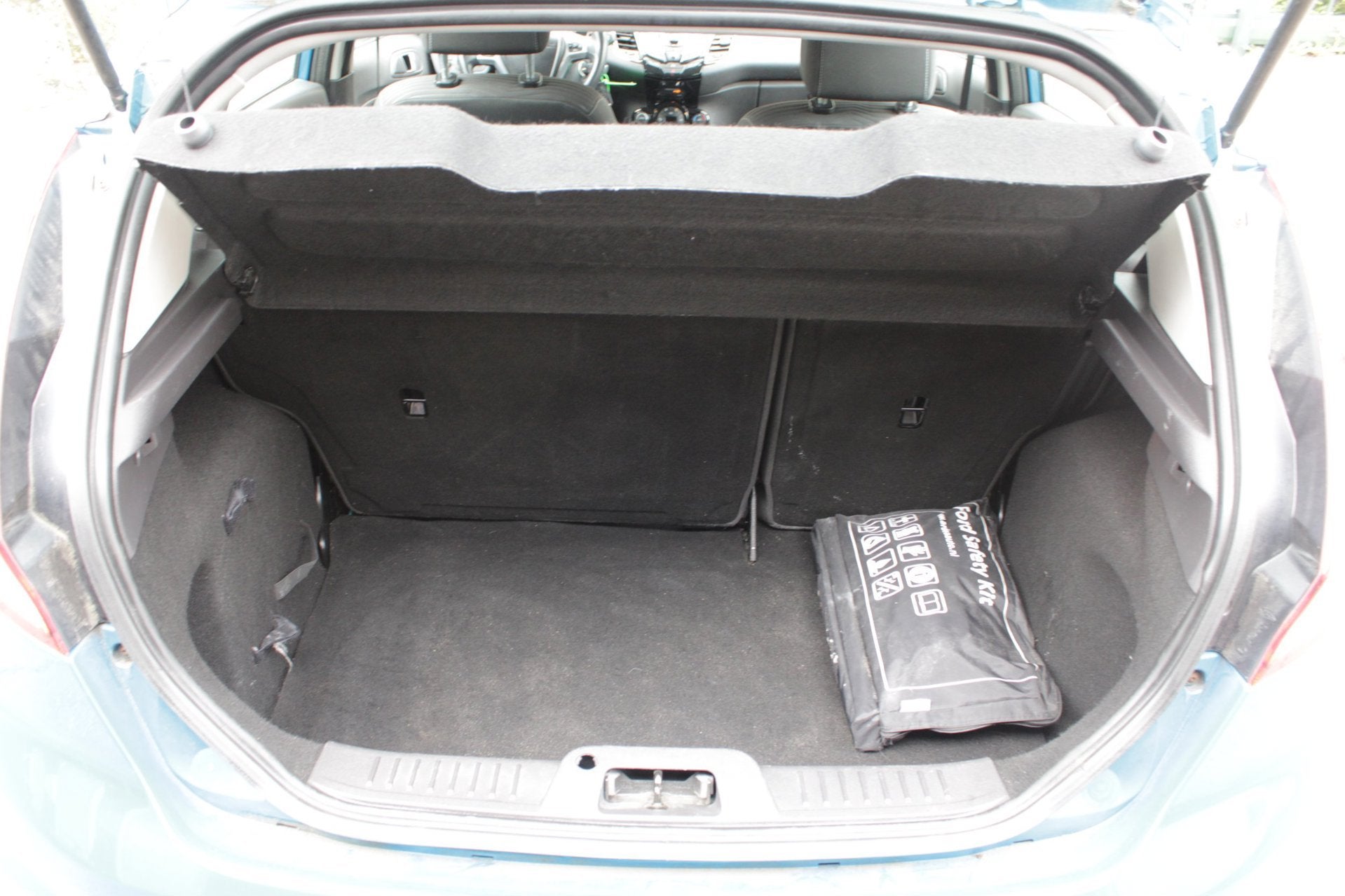 Foto 19 van Ford Fiesta 1.0 Titanium / Airco / Cruise Control / Elektirs