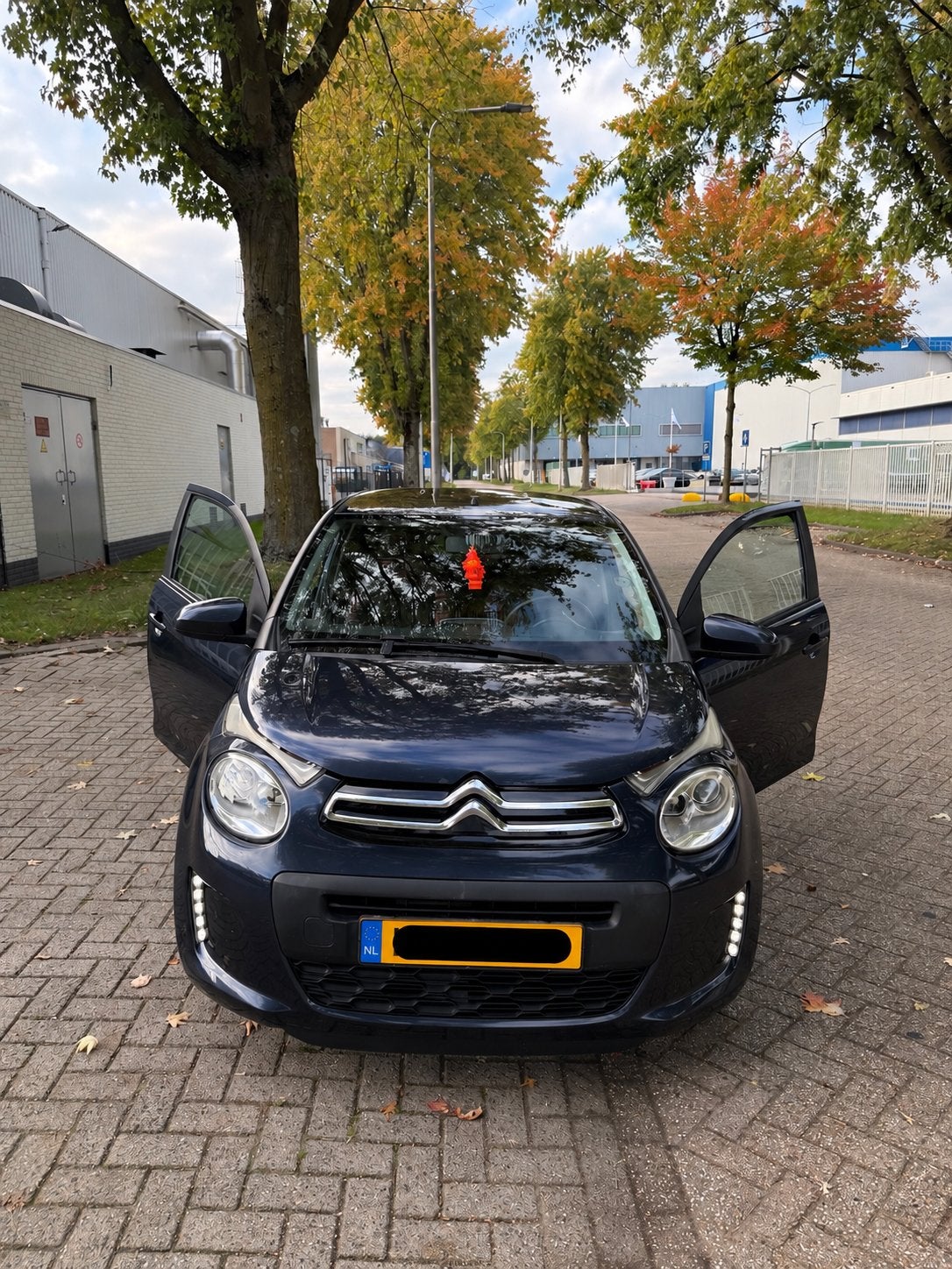 Citroën C1 1.2 VTI 82 5-DRS 2016 Blauw, Voorwielaandrijving, Zwart, 1199 cc, 840 kg