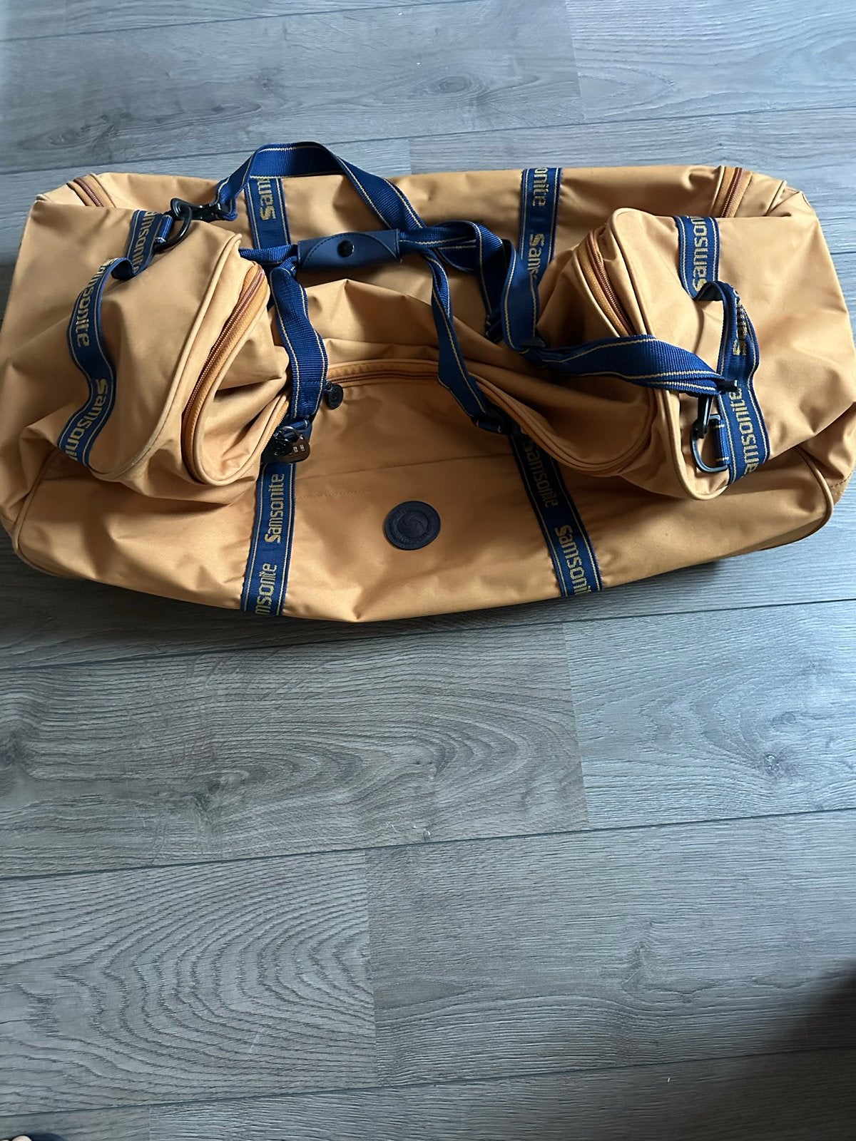 Samsonite reistas met wieltjes, Sieraden, Tassen en Uiterlijk, Tassen | Reistassen en Weekendtassen, Wieltjes, Gebruikt, 20 tot 30 cm