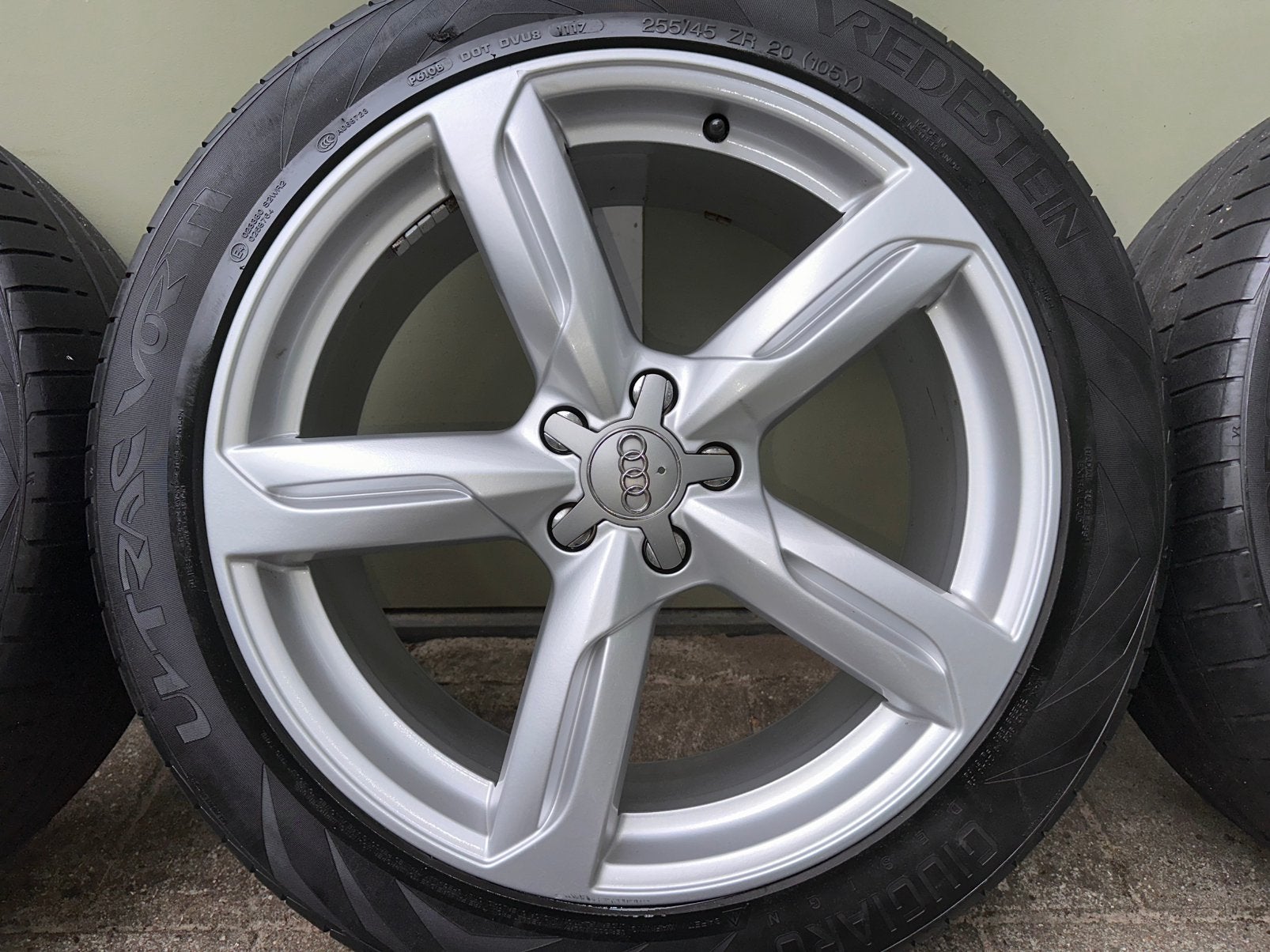 Originele Audi Q5 velgen 20 inch! Vredestein zomerbanden!, Ophalen, 255 mm, Banden en Velgen, 20 inch