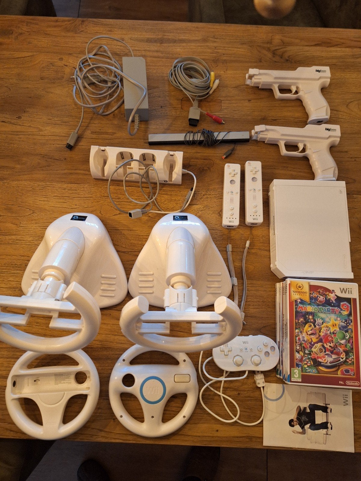 Complete Nintendo Wii bundel met games en accessoires, Spelcomputers en Games, Ophalen, Gebruikt, Met 2 controllers, Met games