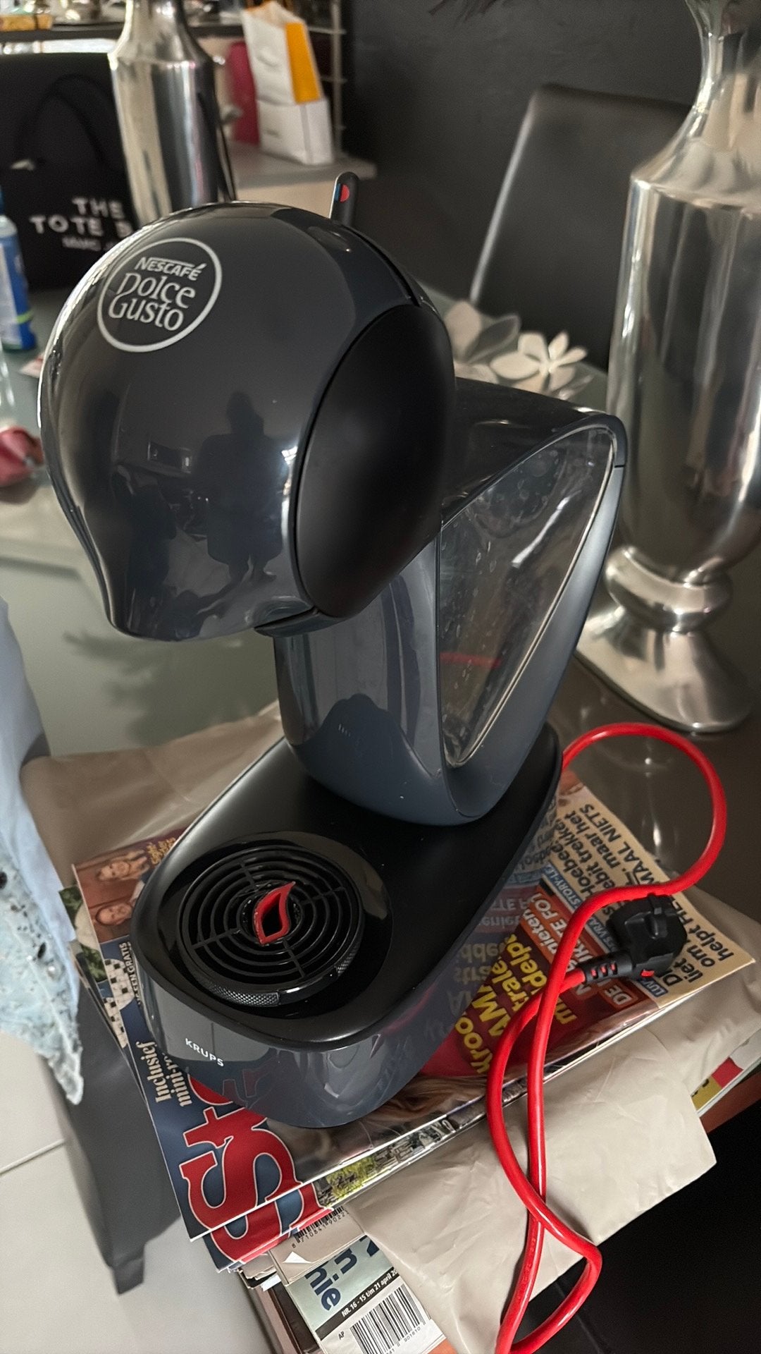 Dolce gusto, Ophalen of Verzenden, Zo goed als nieuw, Koffiemachine