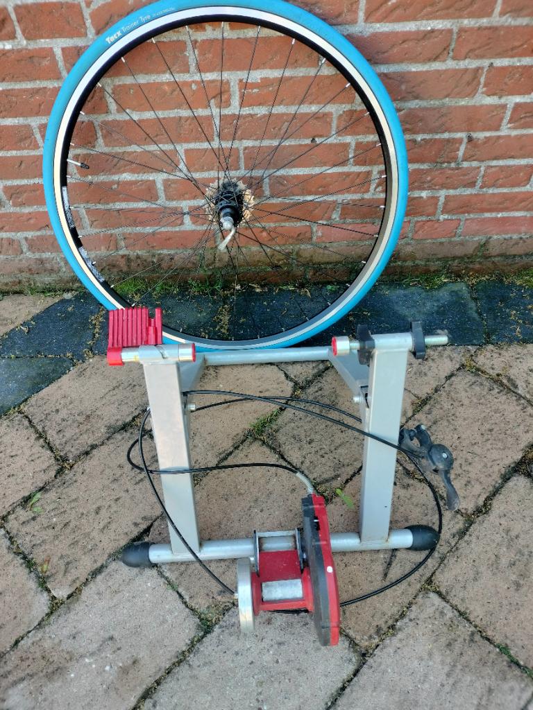 Hometrainer en racewiel, Gebruikt, Band, Ophalen of Verzenden, Aluminium