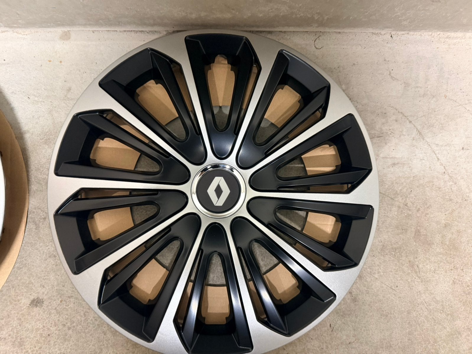 Nieuwe Renault 15 inch wieldoppen zwart/zilver – set van 4, Auto diversen, Ophalen of Verzenden, Nieuw