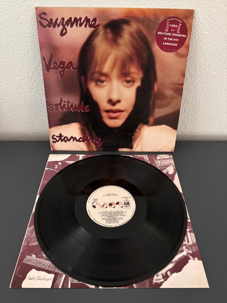 Suzanne Vega - Solitude Standing (LP) 1987, Cd's en Dvd's, Vinyl | Pop, Inclusief binnenhoes, Ophalen of Verzenden, Gebruikt, 12 inch