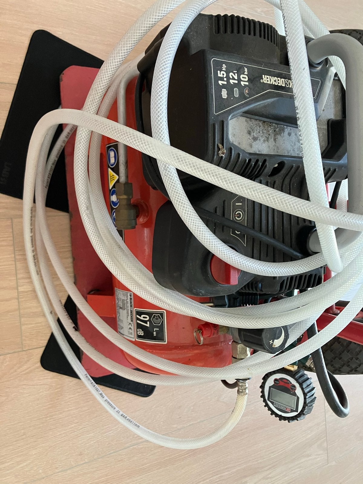 Black & Decker compressor 1.5 pk 10 bar, Ophalen, Gebruikt, 6 tot 10 bar, Minder dan 200 liter/min