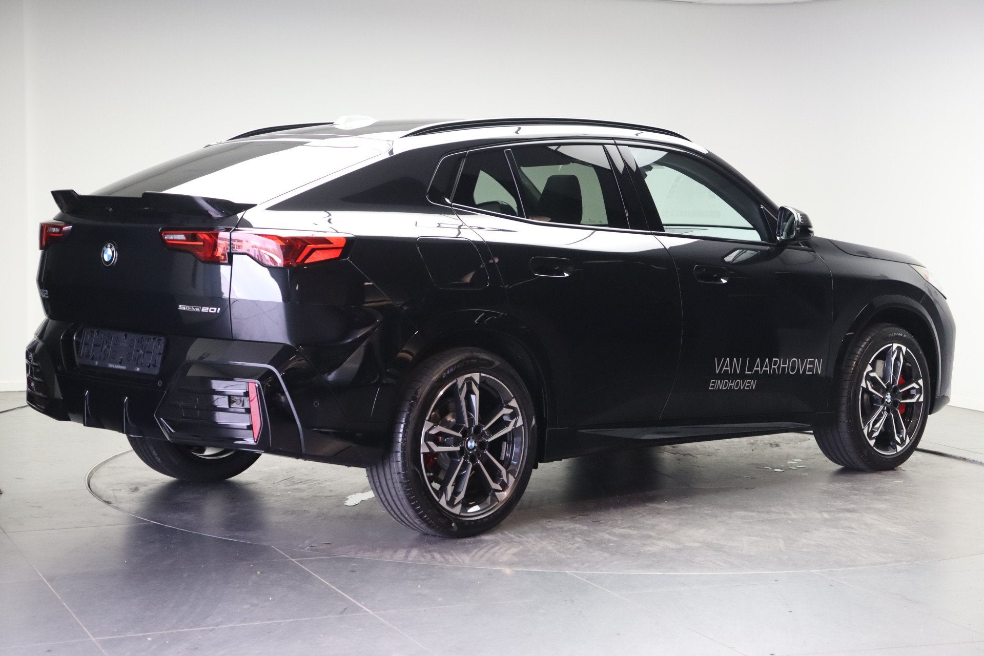 BMW X2 sDrive20i M Sport Automaat / Trekhaak / Panoramadak /, Auto's, Dealer onderhouden, X2, 156 pk, Met garantie (alle)