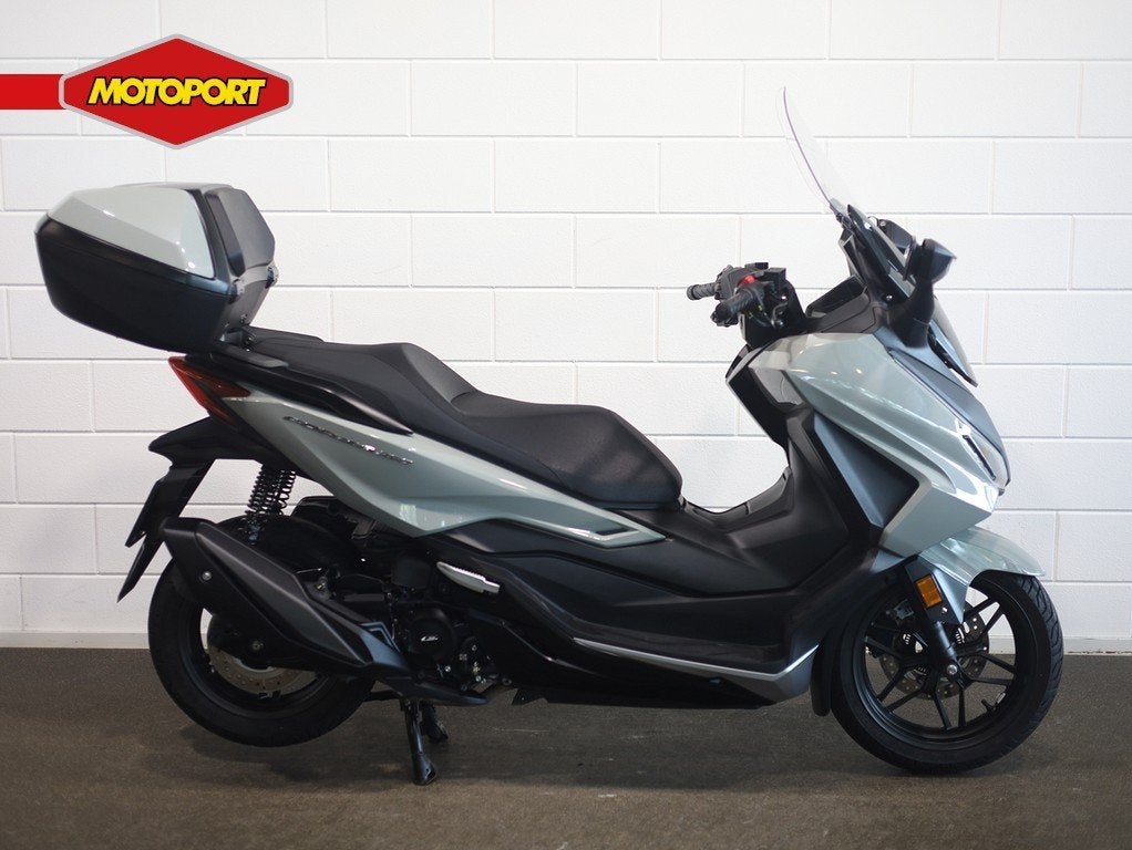 Honda FORZA 350 (bj 2024), Scooter, Bedrijf, Mc.benelux@honda-eu.com, Honda Motor Europe Ltd Netherlands branc