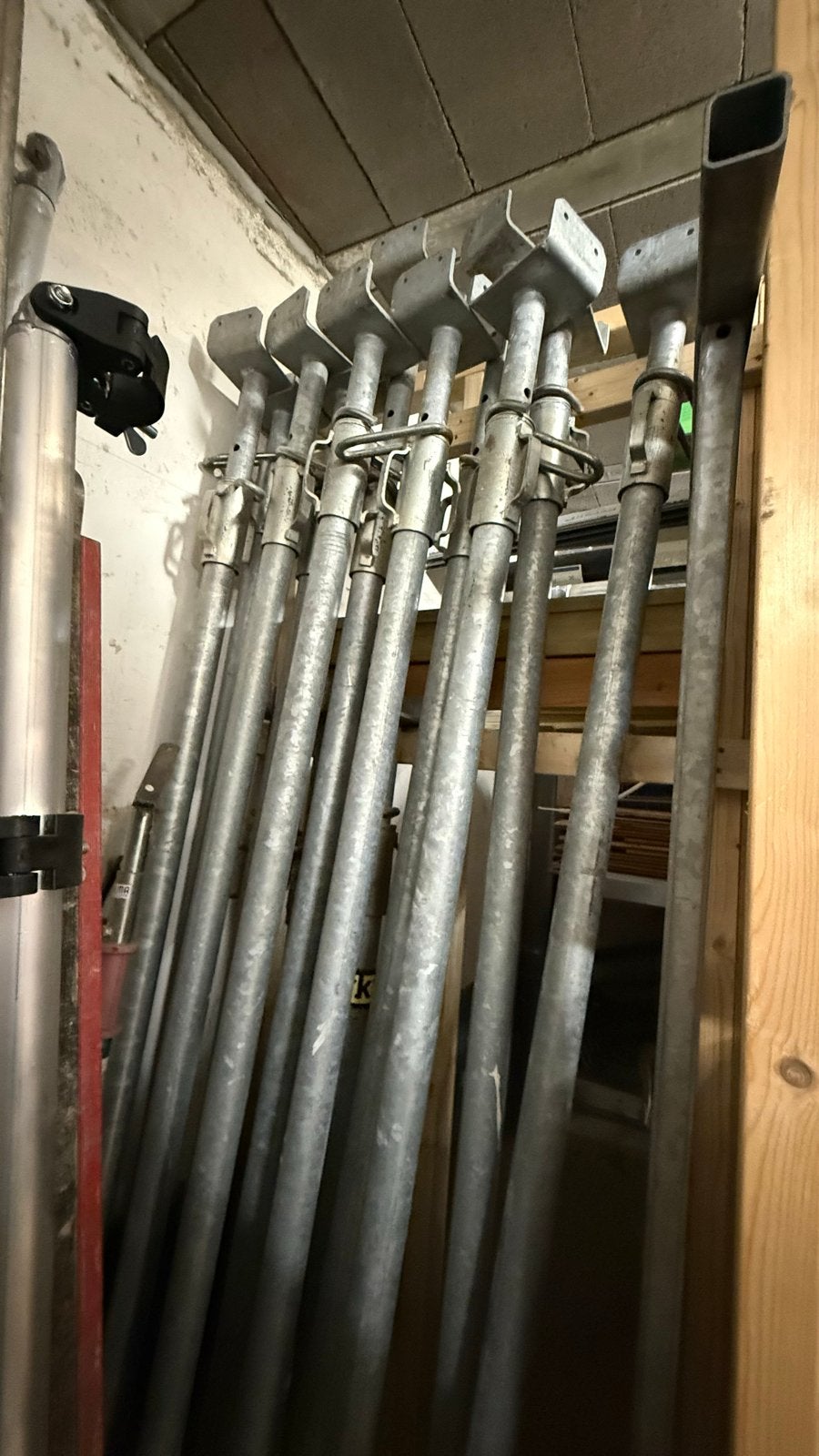 Stempels 2400mm ingeschoven, 4100mm uitgeschoven, Doe-het-zelf en Verbouw, Ophalen, Gebruikt, Overige typen, 2 tot 5 meter