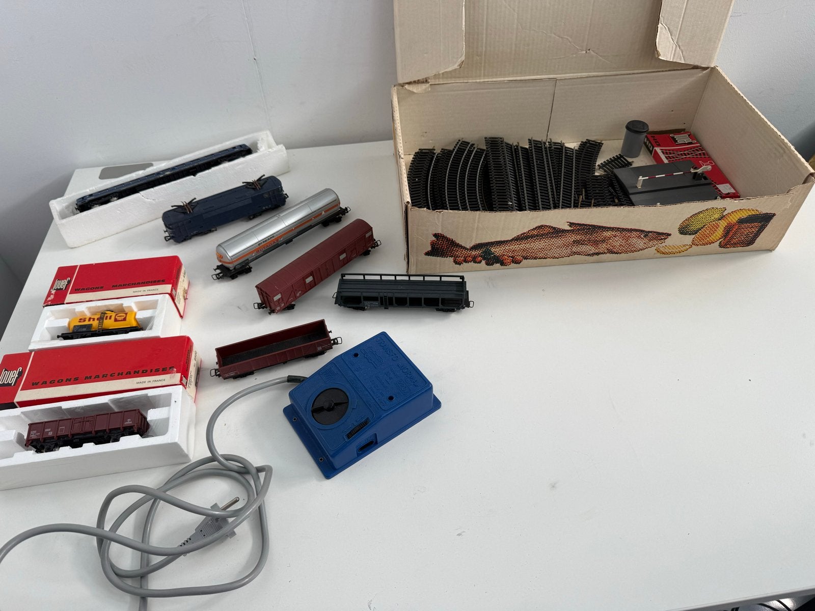 modelspoorbaan set met locomotief, wagons en rails, Ophalen, Wisselstroom, Jouef, .