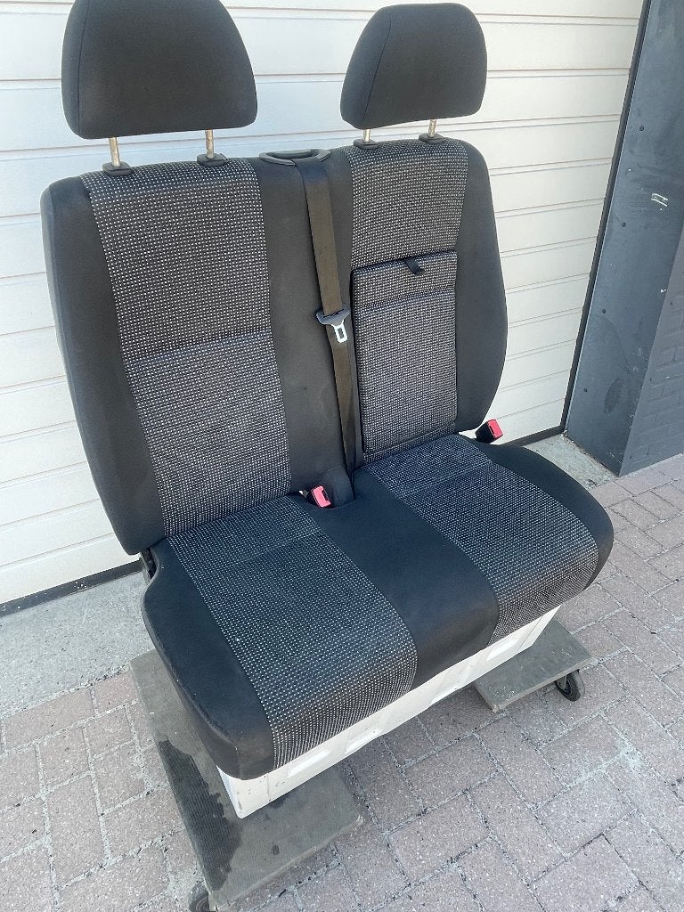 passagiers bank mercedes sprinter met vloermat model 906, Auto-onderdelen, Interieur en Bekleding, Ophalen, Gebruikt, Mercedes-Benz