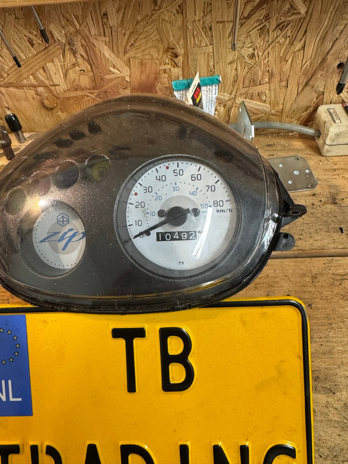 Piaggio Zip Koplamp/Kilometerteller Unit - 10.000 km, Ophalen of Verzenden, Gebruikt, Koplamp, Piaggio