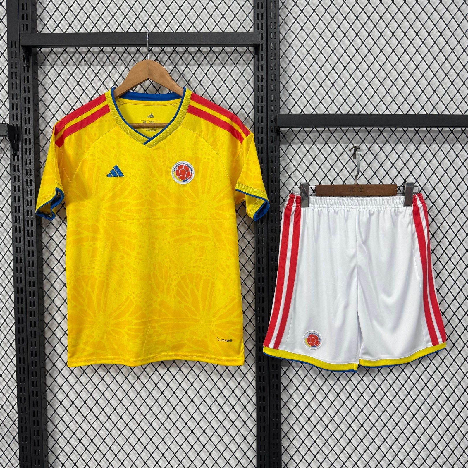 Colombia 2026 Thuis Set Kinderen - Nieuw! Fan Versie, Sport en Fitness, Verzenden, Nieuw, Set
