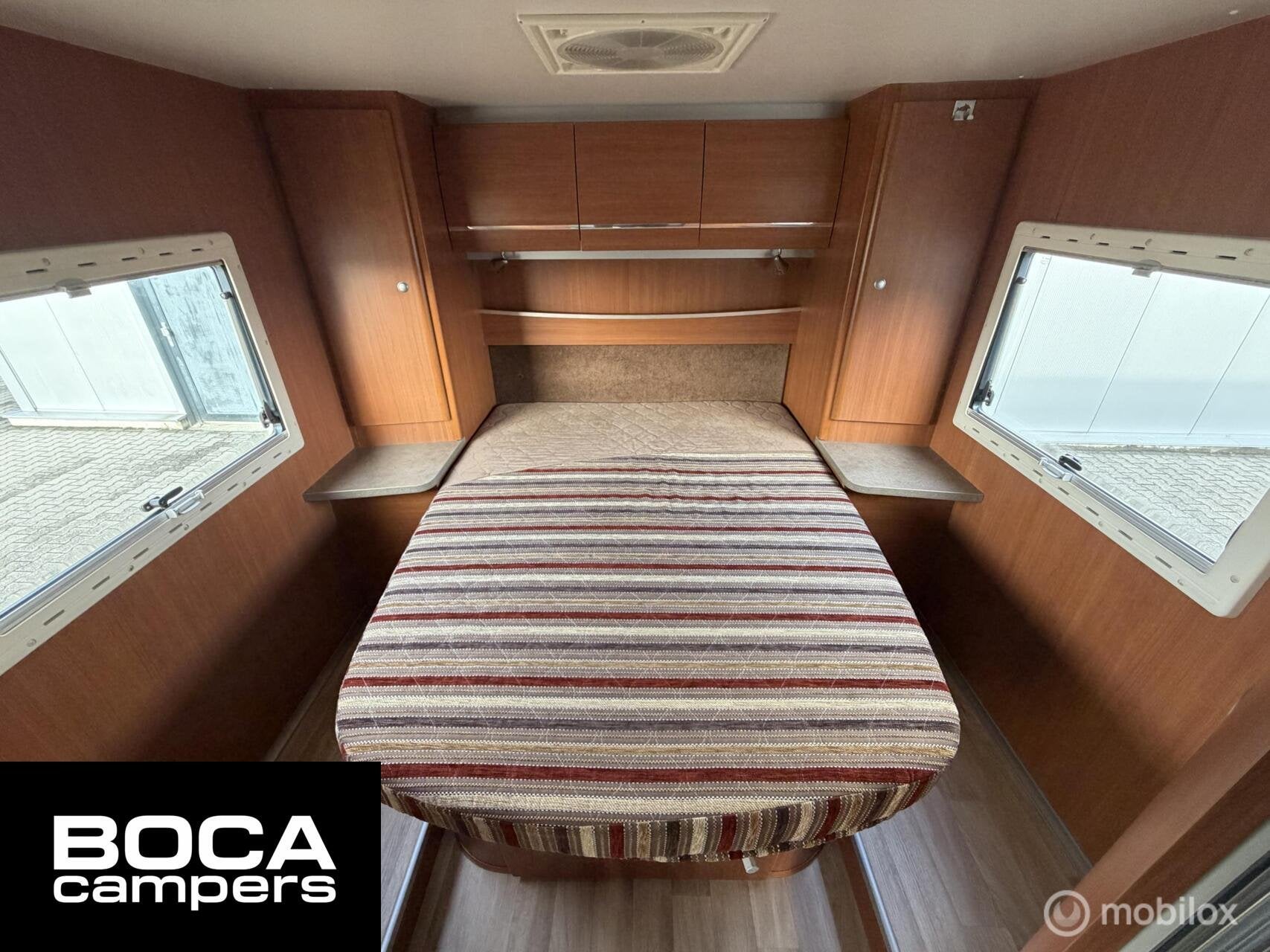 Chausson WELCOME 78 Queensbed Maxxfan, Caravans en Kamperen, 7 tot 8 meter, 7 tot 8 meter, Cassettetoilet, Tot en met 2