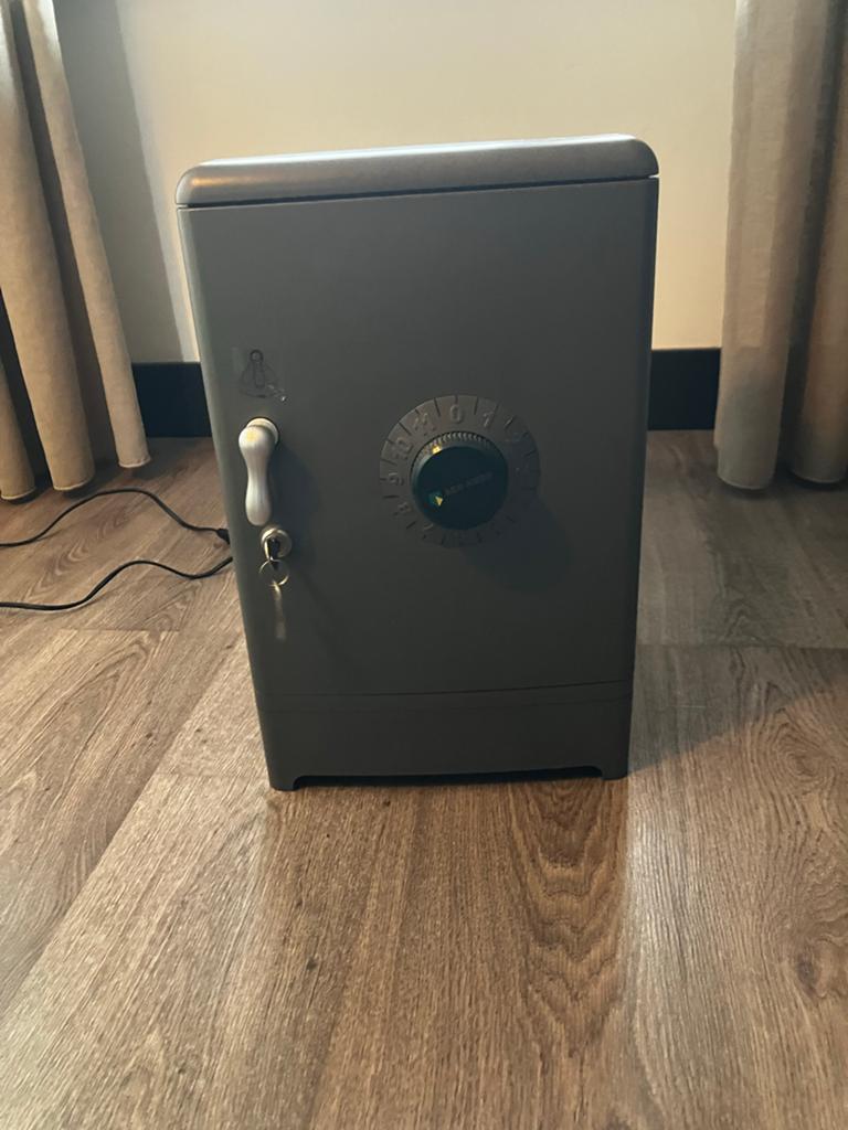Mini Koelkast / Koelbox - Draagbaar en Compact, Ophalen, Zonder vriesvak, Minder dan 45 cm, Minder dan 85 cm