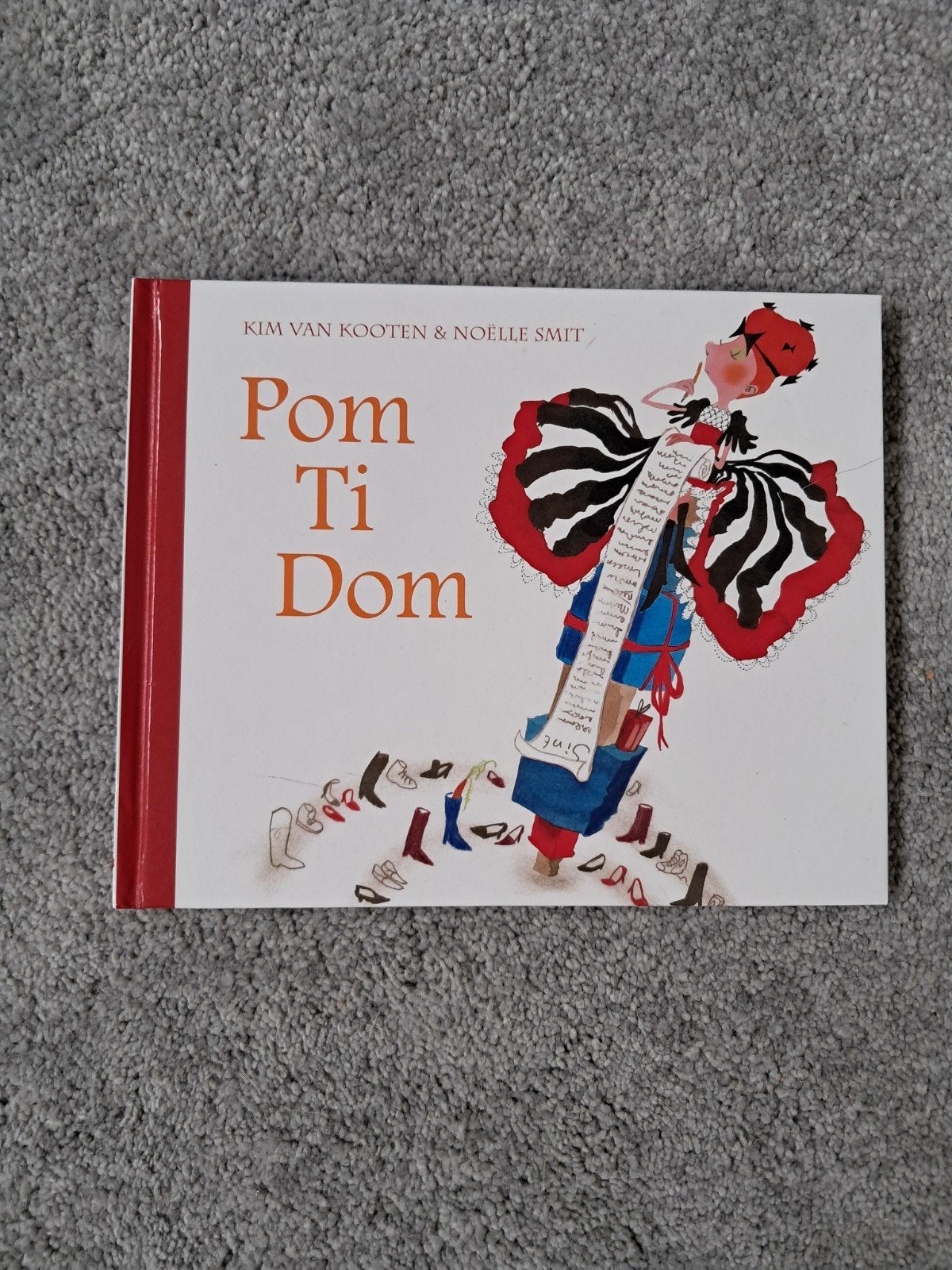 Pom Ti Dom - Kim van Kooten & Noëlle Smit, Ophalen of Verzenden, Zo goed als nieuw, Kim van Kooten & Noëlle Smit, Fictie algemeen