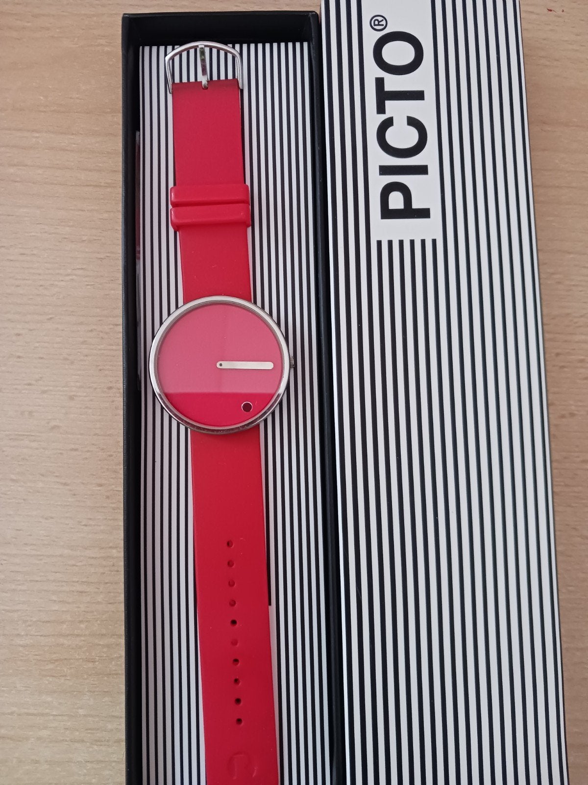 picto horloge, Overige merken, Polshorloge, Kunststof, Ophalen of Verzenden