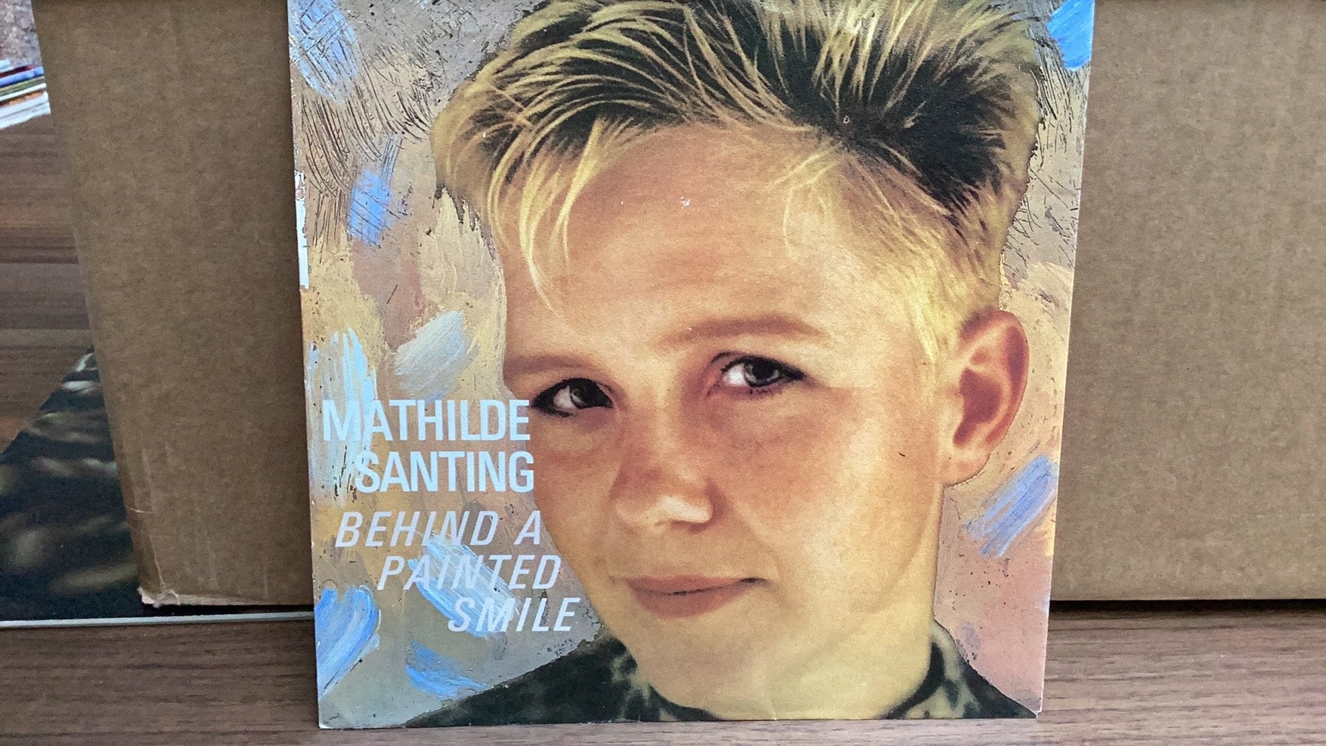 Mathilde Santing. Behind a painted smile., Ophalen of Verzenden, Zo goed als nieuw, Pop