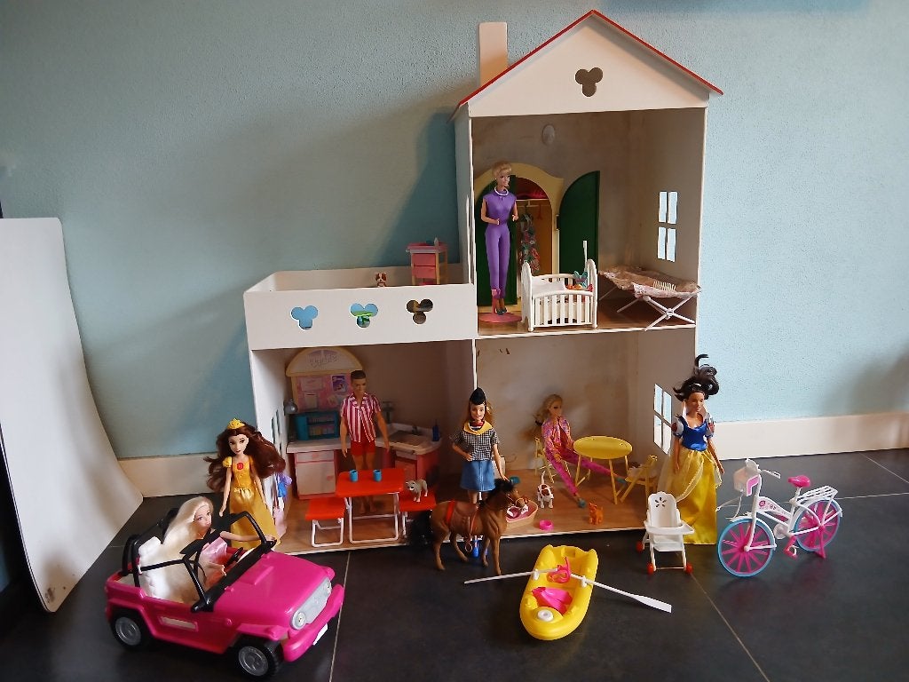 Groot Barbiehuis + vele extra's!, Ophalen of Verzenden, Gebruikt, Barbie