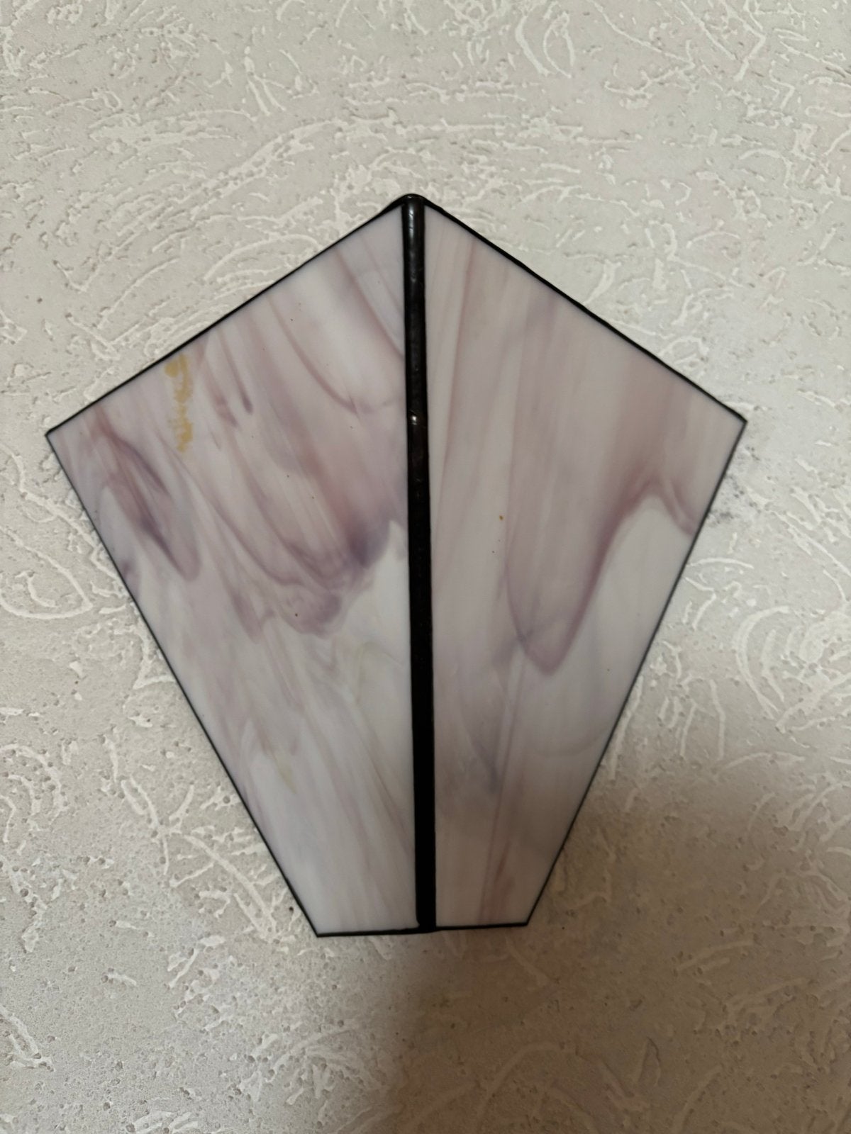 Unieke Tiffany Stijl Wandlamp - oud roze/ Wit Glas, Overige fittingen, Ophalen of Verzenden, Wandlamp, Glas