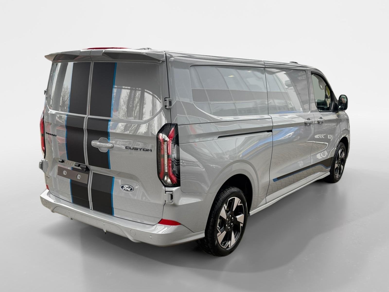 Ford Transit Custom 320 2.5 PHEV L2H1 Sport 233 pk Automaat, Auto's, 12 maanden, 4 cilinders, Plug-in hybride, Bedrijf
