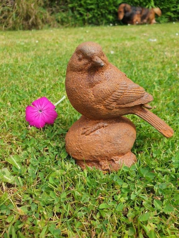 tuinbeeld vogel op rots , gietijzer, Tuin en Terras, Ophalen of Verzenden, Atw, Metaal, Atw