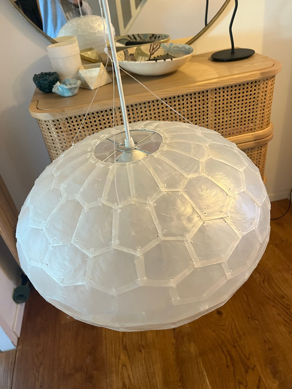 Hanglamp van capiz schelpen, Ophalen, Zo goed als nieuw, Natuurlijk materiaal, E27 (groot)