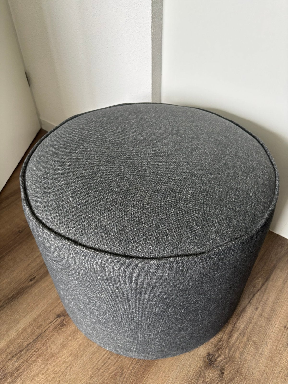 Ikea pouf in great conditions, Ophalen, Zo goed als nieuw, Rechthoekig, Minder dan 50 cm