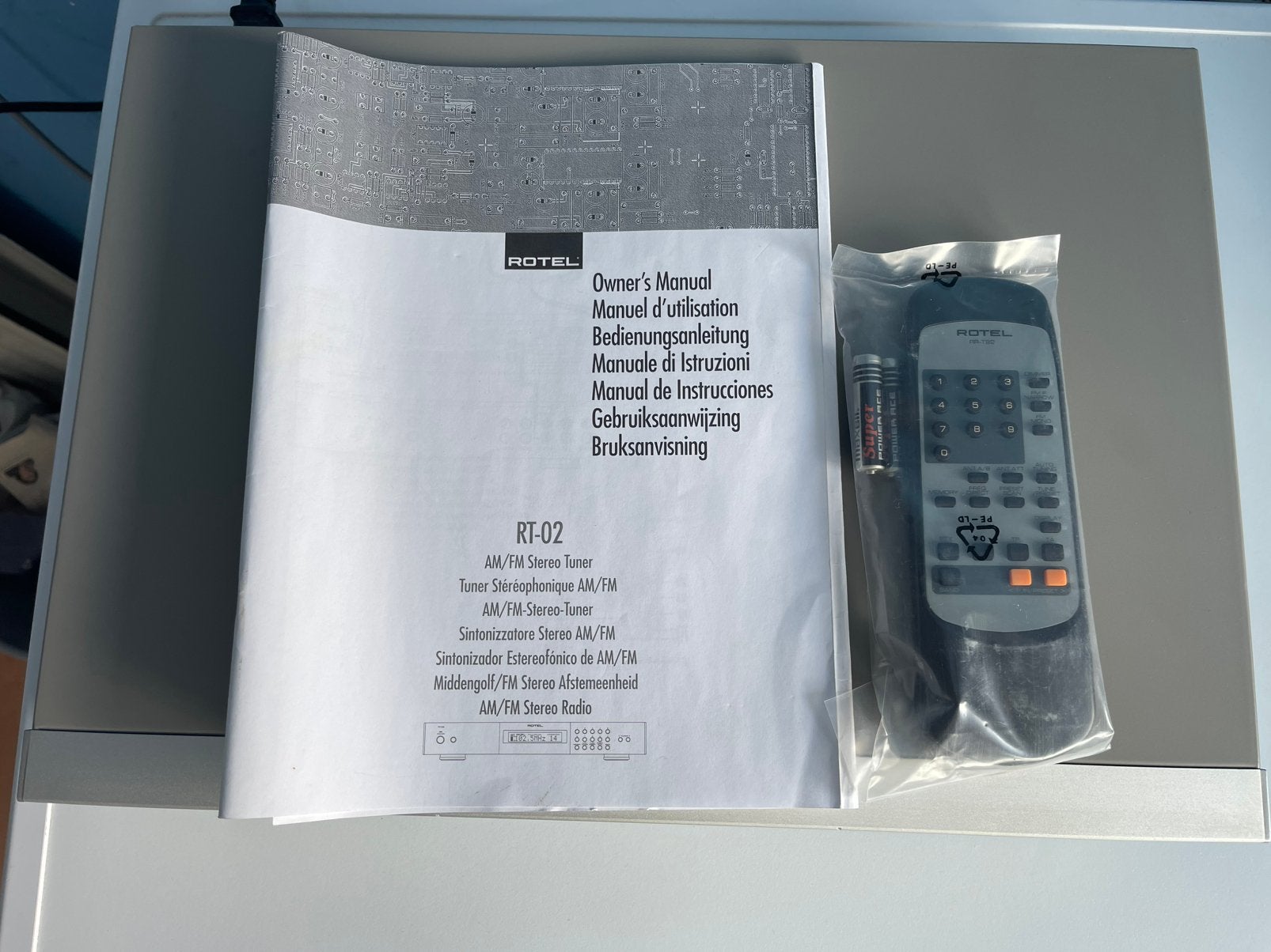 Rotel RT-02 AM/FM Stereo Tuner, Ophalen, Zo goed als nieuw