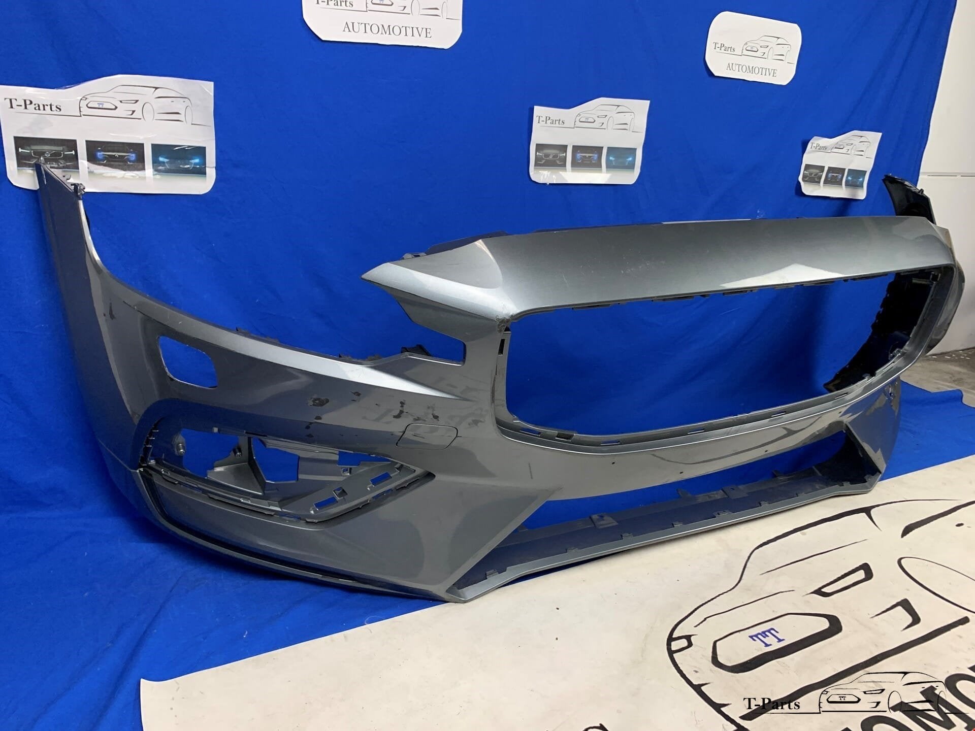 Volvo v60 s60 voorbumper origineel bumper 2016+, Info@fabrikant.eu, Fabrikant BV, Voor, Nieuw