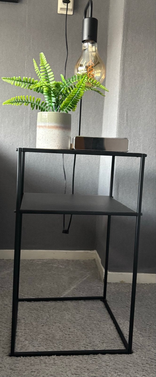 Zwart metalen bijzettafel met twee planken, Ophalen, Zwart, Zo goed als nieuw, Metaal