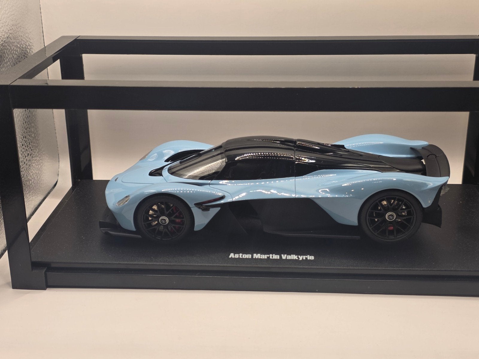 Aston Martin valkyrie, Ophalen of Verzenden, Zo goed als nieuw, Overige merken
