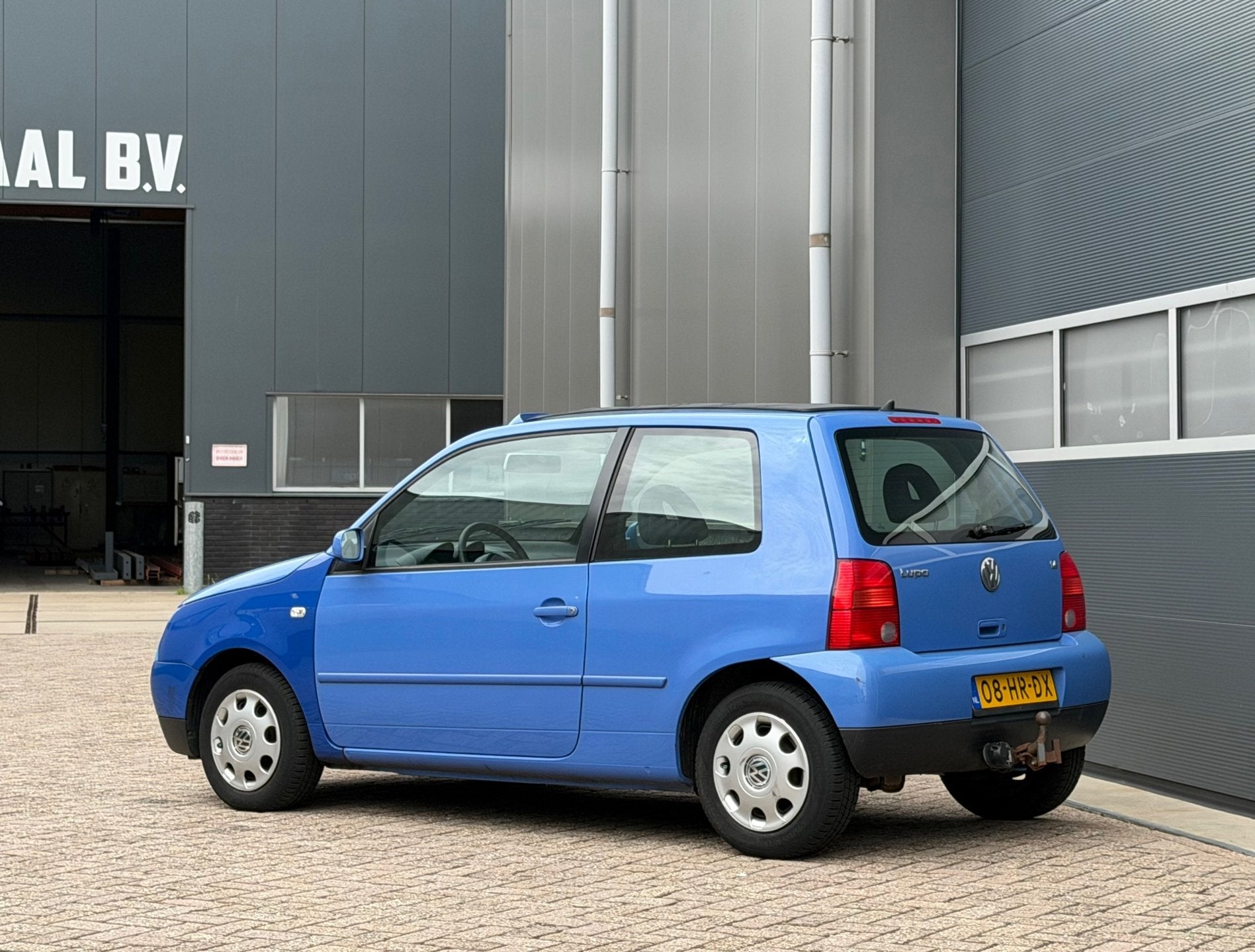 Volkswagen Lupo 1.4-16V Trendline bj.2001 Opendak|Stuur bekr, Voorwielaandrijving, Gebruikt, 31 €/maand, 4 cilinders