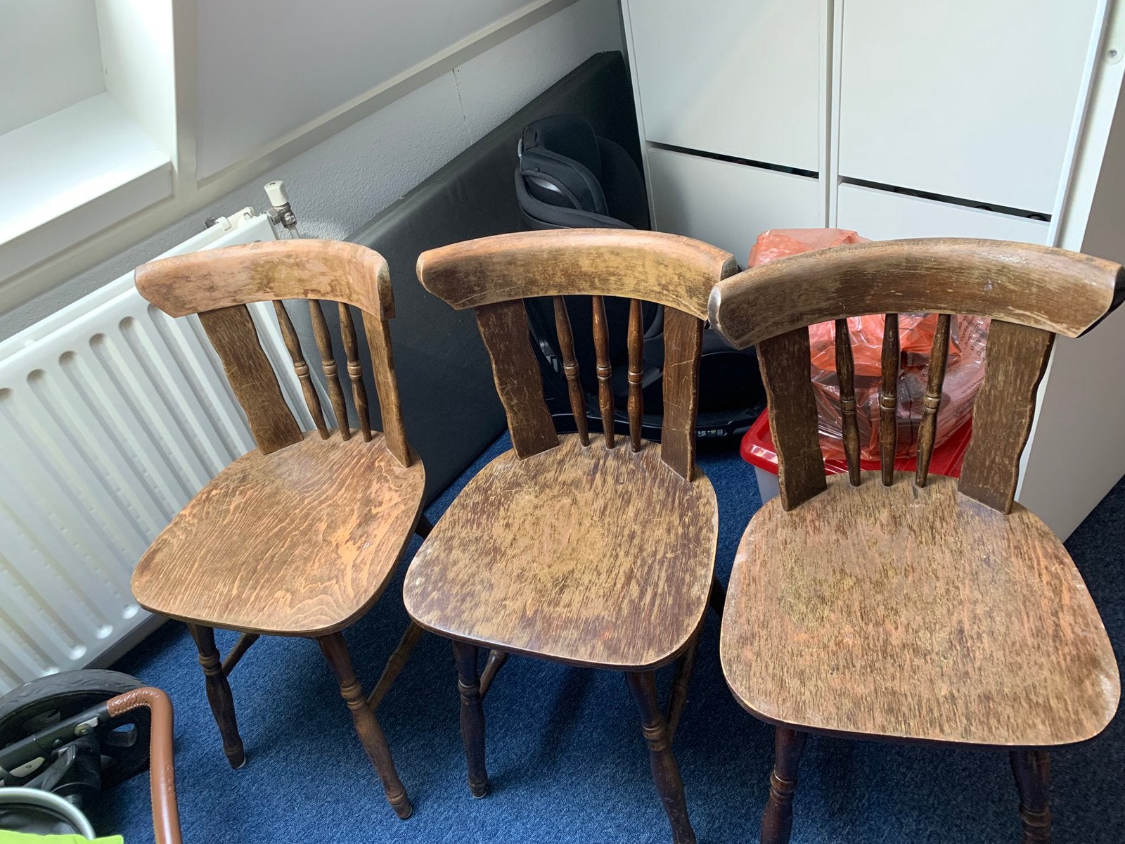 Houten stoelen, Huis en Inrichting, Stoelen, Ophalen, Gebruikt, Bruin, Drie