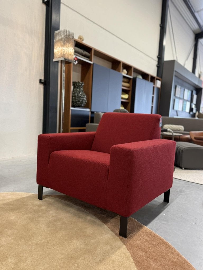 Nieuw Gelderland 6515 Hallingdal rood stof Design stoel