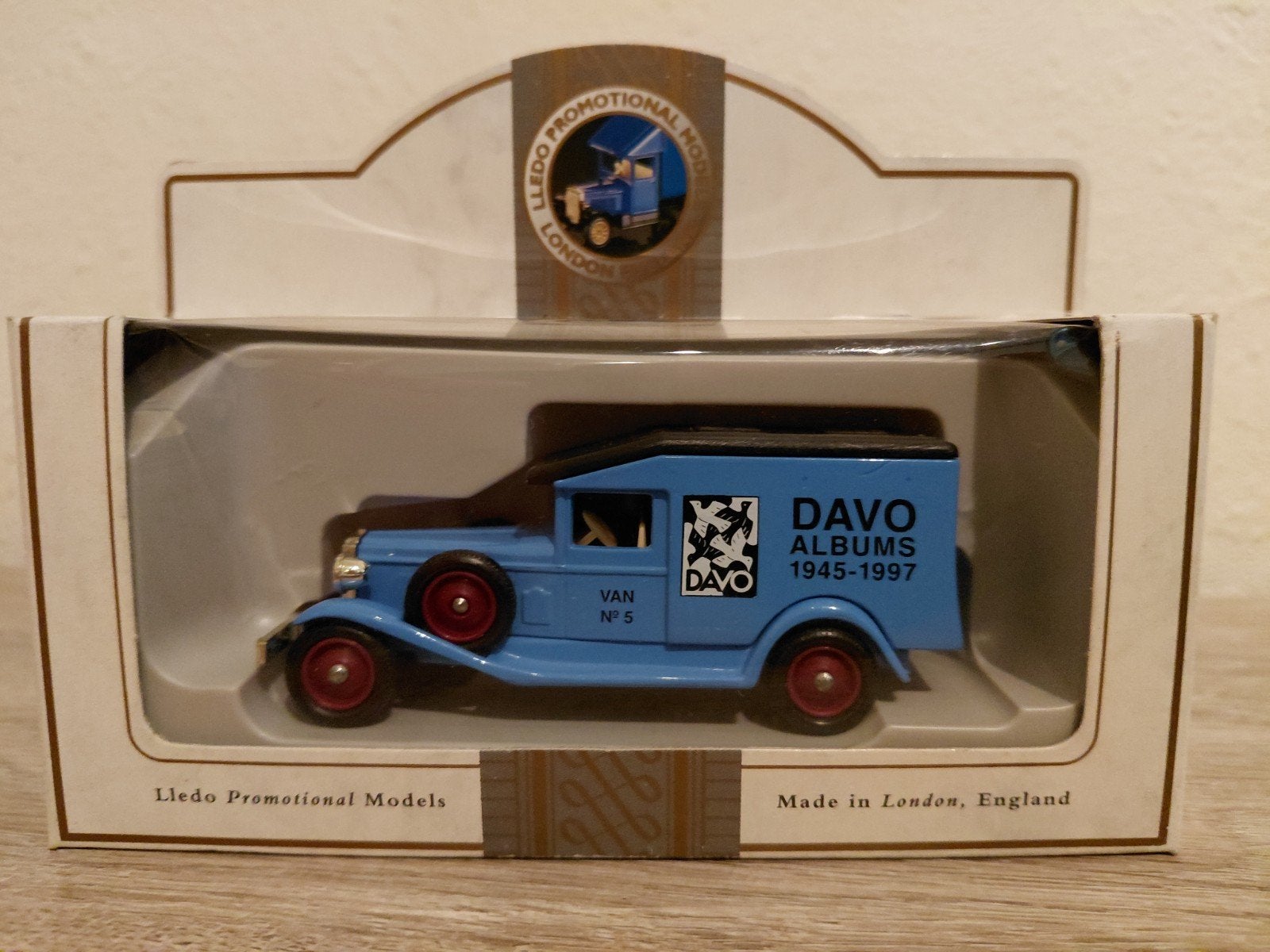 Limited Edition 'DAVO nr.5' Packard Van, Overige merken, 1:50 of kleiner, Auto, Verzenden